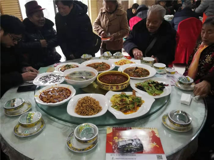绵阳豪门国际官网沐日旅行社(省青绵阳分社)今天在永新皂角铺西华苑度假村召开迎春联谊会