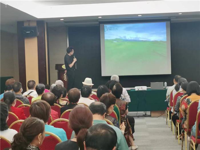 绵阳豪门国际官网行沐日旅行举行社坝上草原熊猫专列推荐会