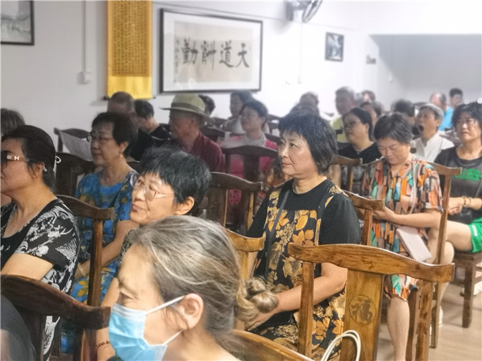 绵阳豪门国际官网行沐日旅行举行2023年秋摄三绝坝上阿尔山红海滩空调旅游专列12日游推荐会_活动资讯_豪门国际官网