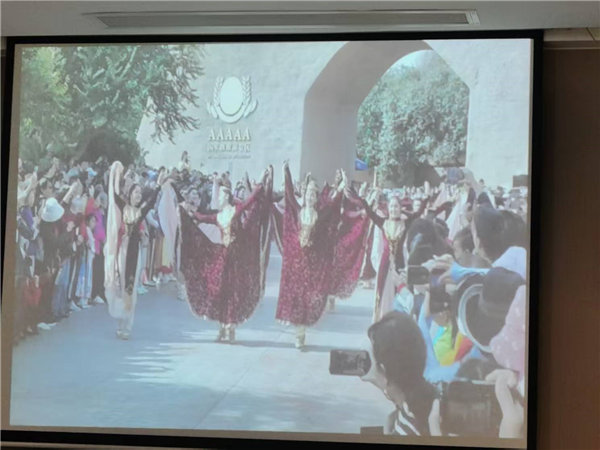 “金色胡杨 南疆盛景”秋摄漫旅行空调专列13日游