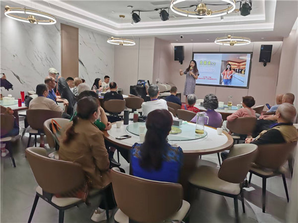 绵阳豪门国际官网行沐日旅行社举行“什邡号.2025熊猫专列”旅游线路分享会