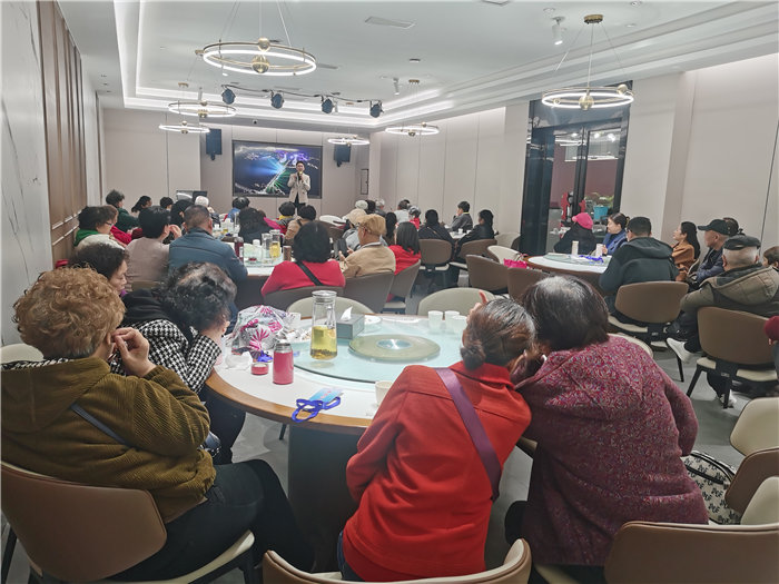 绵阳豪门国际官网沐日旅行社举行2025年冬季康养线路推荐会