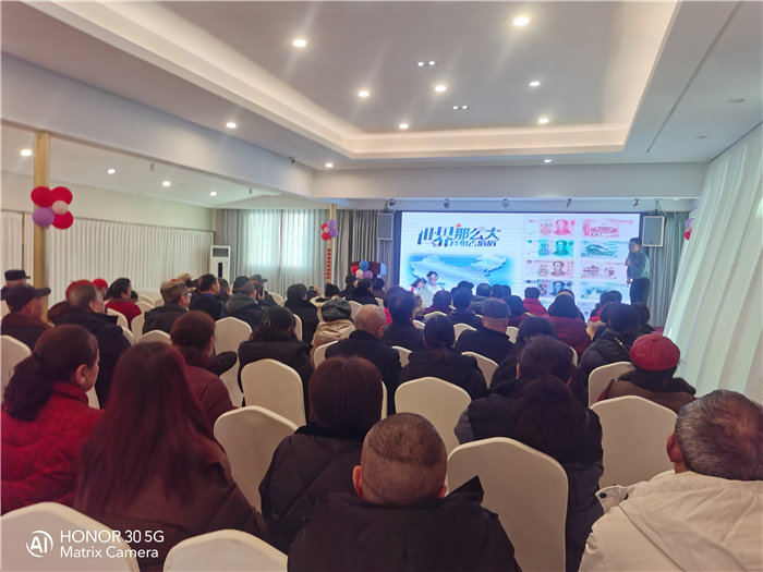 绵阳豪门国际官网沐日旅行社举行2026年年度答谢宴暨双内蒙+贝加尔湖线路宣布会